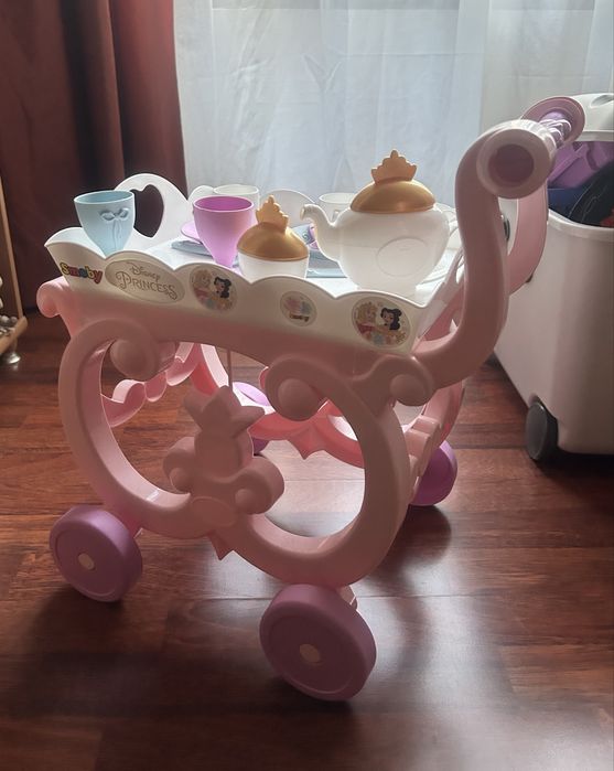 Количка за сервиране на Disney