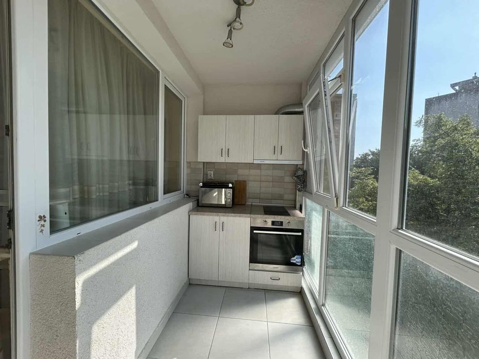 Дава се под наем Тристаен апартамент в Варна, Център - 62 кв.м за 562 € - Снимка #10