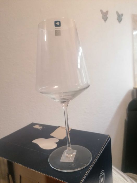 Стилни немски чаши за червено вино