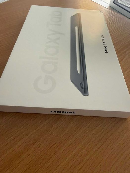 Таблет SAMSUNG Galaxy Tab S10 Lite X400 WI-FI, 256 GB, 10.9 ", RAM 8 GB