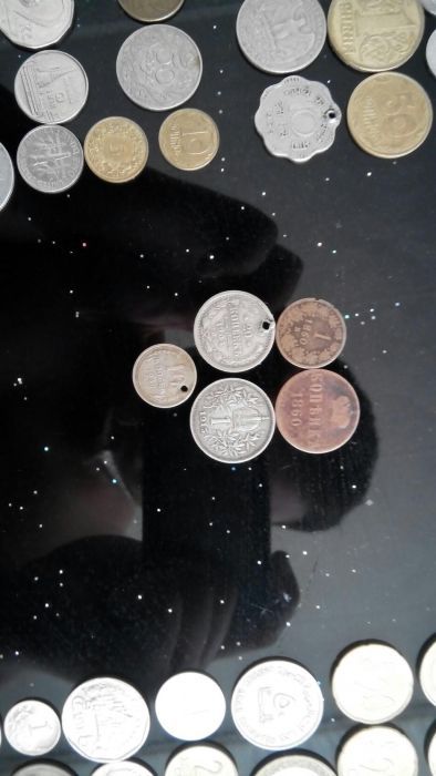 Продам коллекцию банкнот и монет