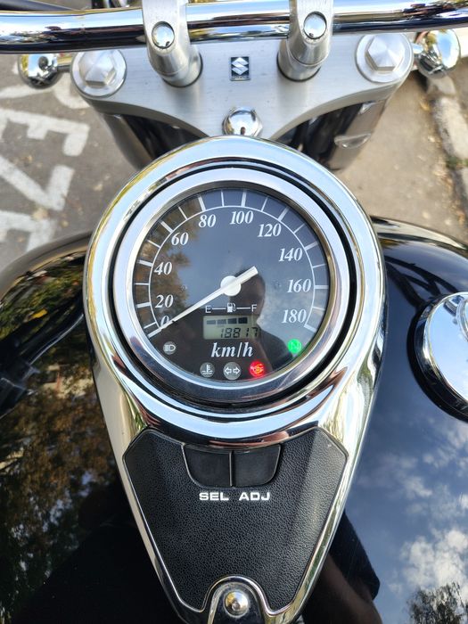 Suzuki Intruder VL800