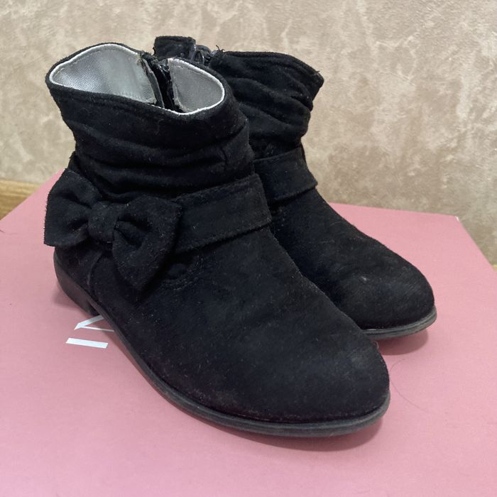 Продаются ботиночки для девочки