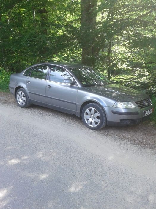 Vând Volkswagen Passat