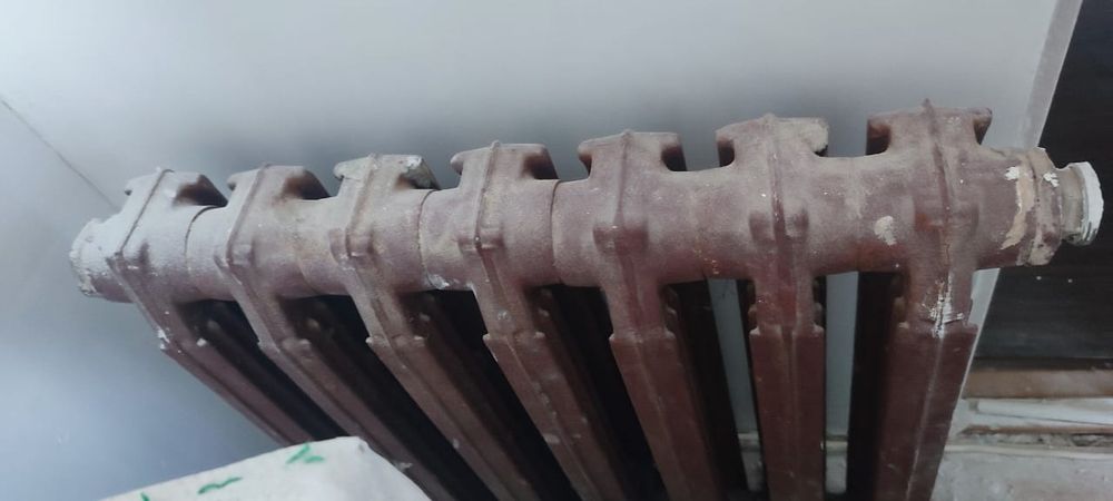 Батарея чугунная