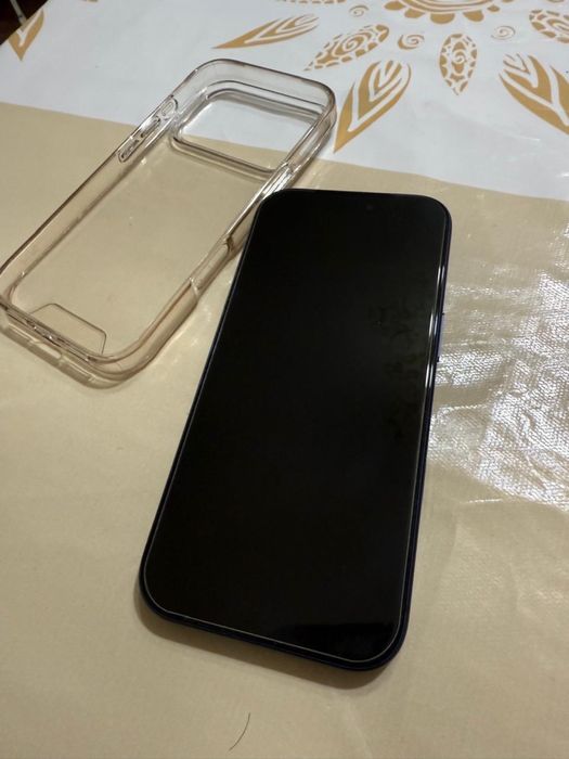 Продам Айфон 17про