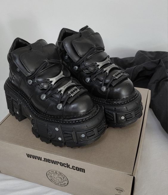 Крассовки new rocky