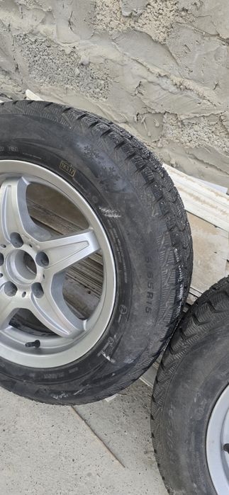 Комплект зимних шин