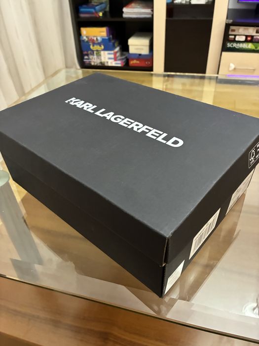 Чехли Karl Lagerfeld 37
