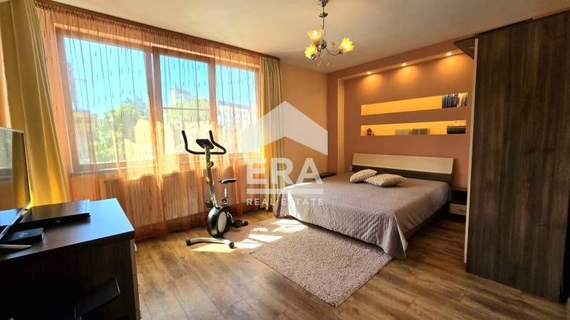 Продава се Четиристаен апартамент в Велико Търново, Център - 148 кв.м за 929 €/кв.м - Снимка #9