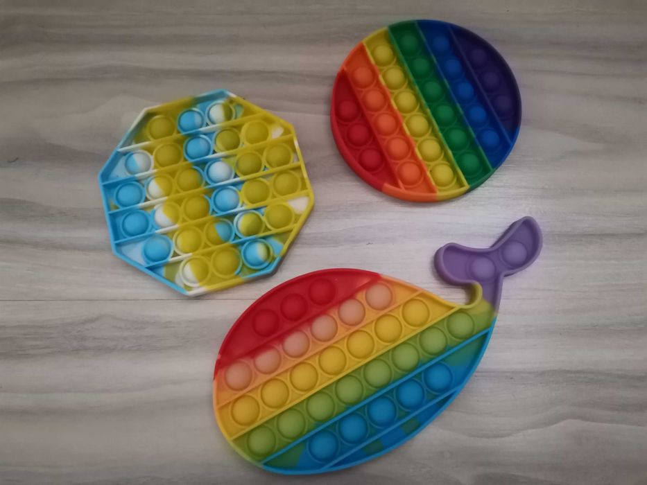 различни играчки