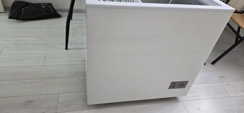 Продам морозильную камеру