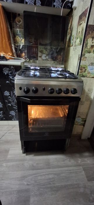 Газовая  плита   !