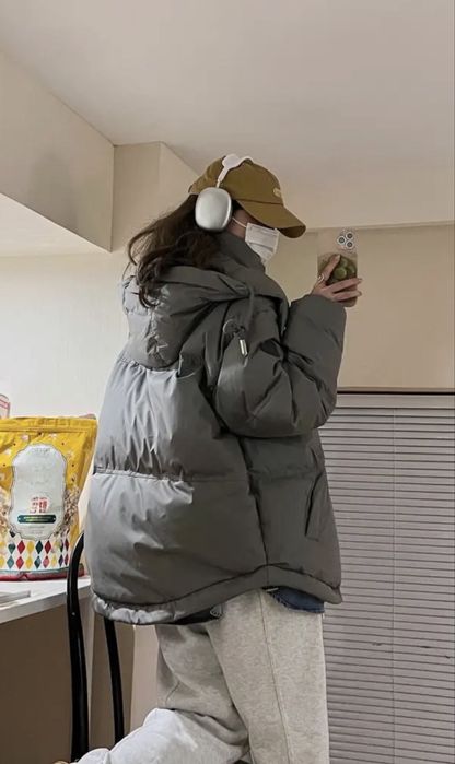 продам 2 женские куртки и пальто