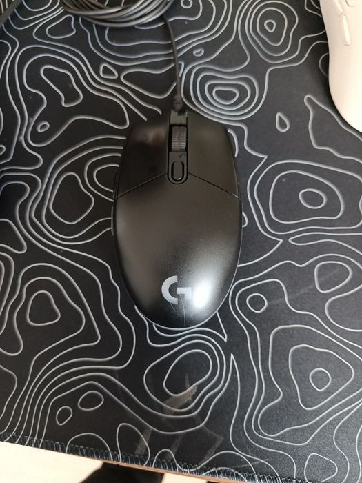 Продаю мышку  Logitech