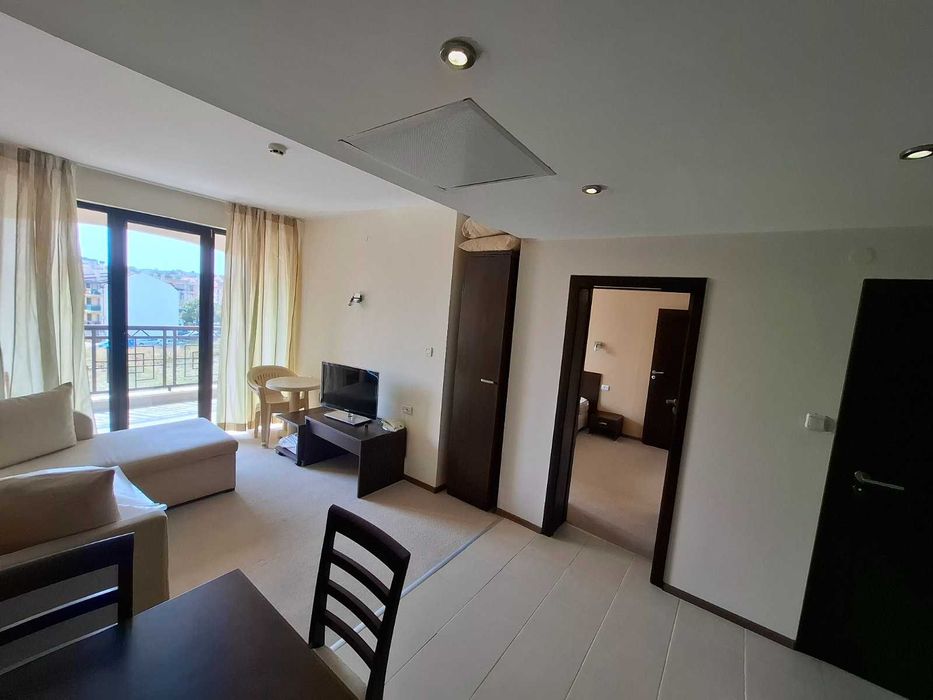 Продава двустаен апартамент гр. Обзор, област Бургас .