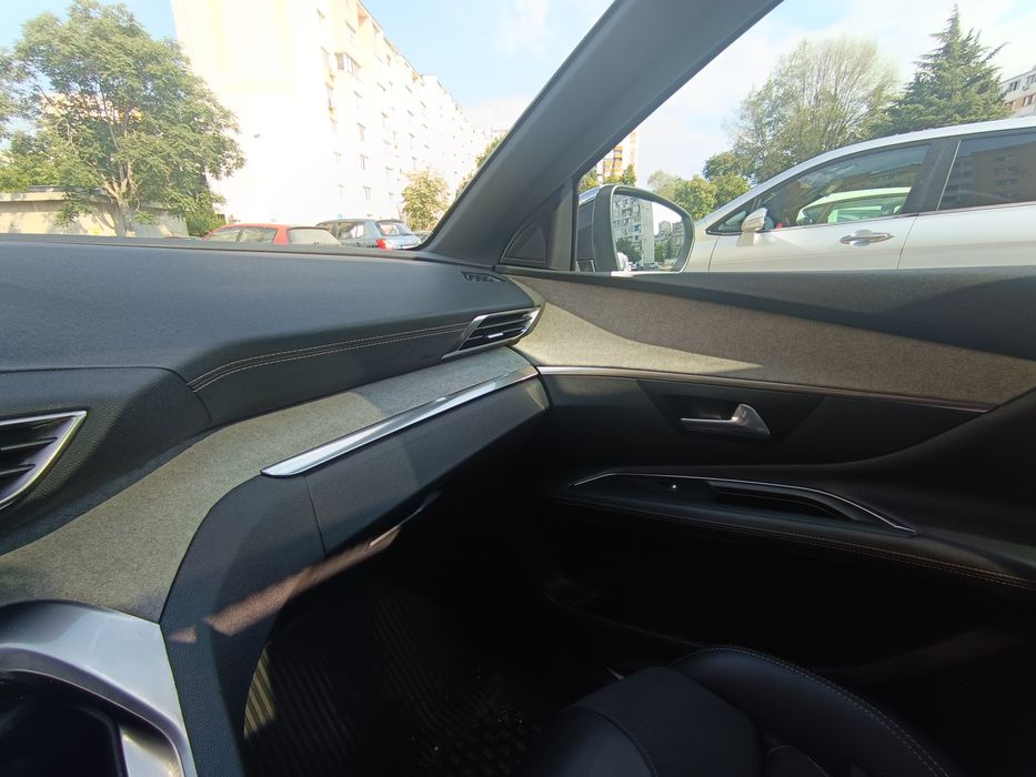 Peugeot 3008 GT Blue HD 180 к.с