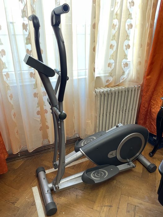Bicicleta eliptica Domyos ve 590 functionala cardio Albesti •