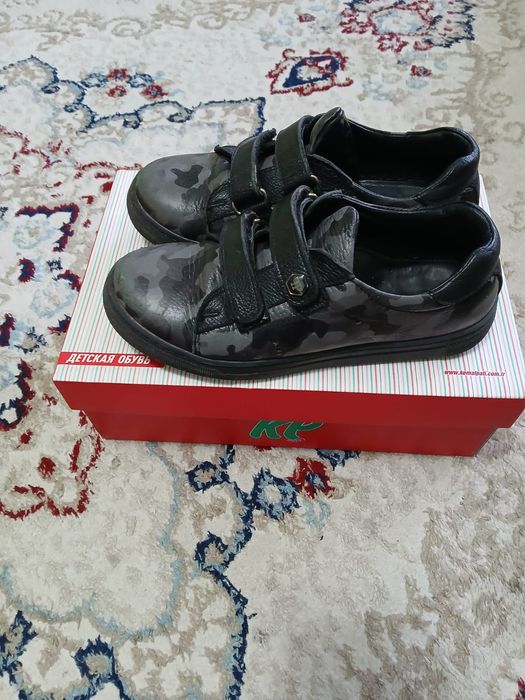 Школьные кожанные ботиночки