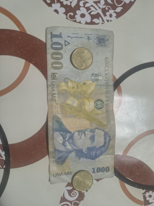 Bancnota 1000 de lei cu Eminescu