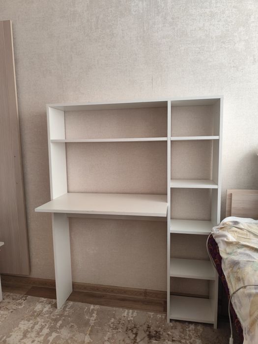 Срочно продам стол