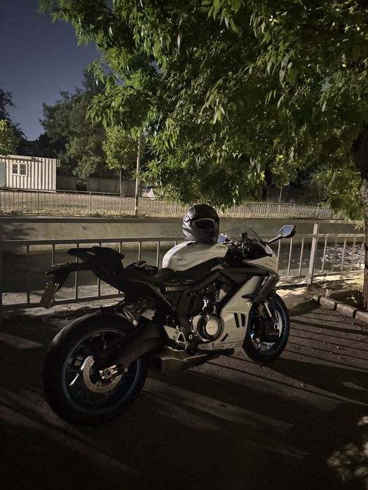 Продаю Cfmoto 675srr с маленьким пробегом