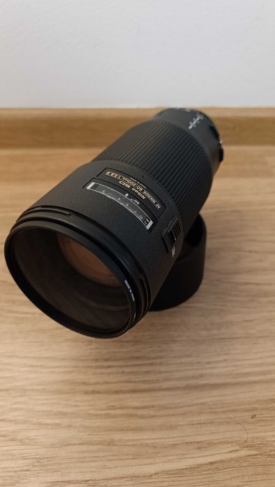 Obiectiv Nikon AF Nikkor 80-200mm f/2.8D ED (Push-Pull) + Accesorii