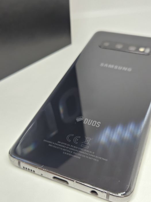 Samsung Galaxy S10 5G 128gb/8ram Пълен Комплект - като нов