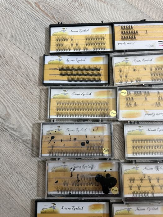 Пучковые ресницы разного размера