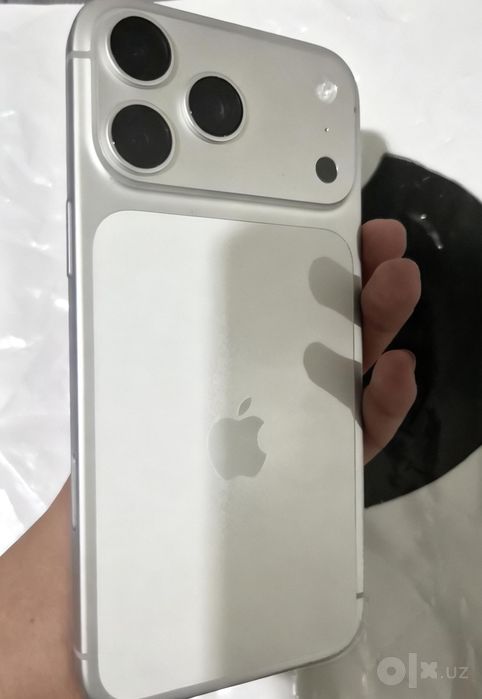 Yangi Iphone 17 pro max