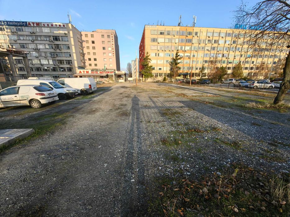 Паркоместа за автомобили, кемпери, каравани, лодки 121-196 лв.на месец