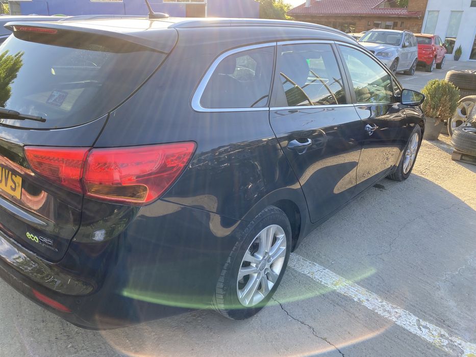 Aripă stânga spate Kia Ceed 2013