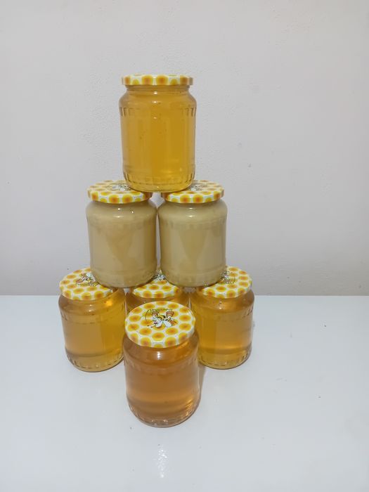 Miere naturală de vânzare