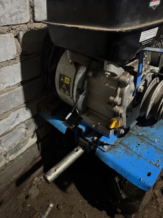 Продам мотоблок универсальный