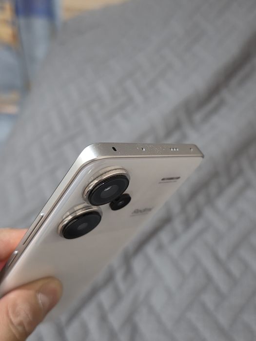 Redmi note 13 pro+ 5G 12/256 GB