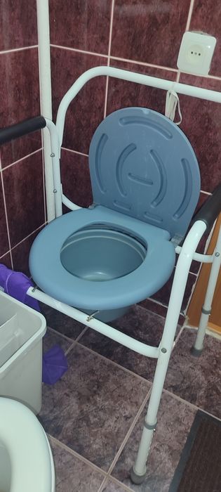 Унитаз для инвалидов