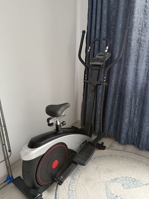 Эллипс тренажер, почти новый
