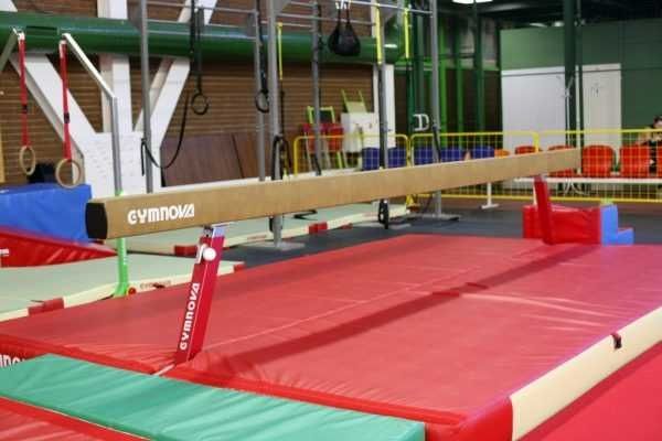 Продаются ножки от  гимнастического бруса (бревно)