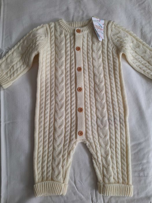 Нови английски бебешки зимни гащеризони