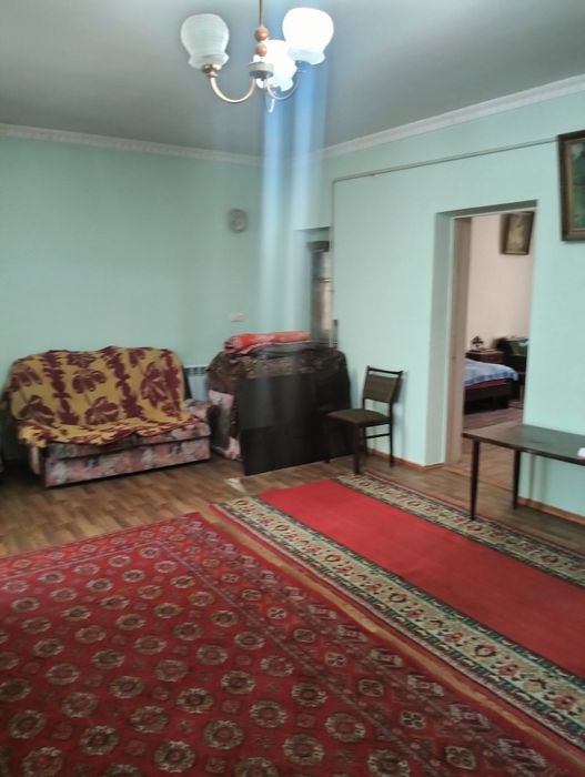 Продается квартира на массиве Карасарай