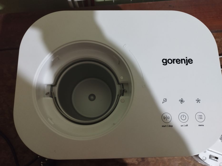 Машина за сладолед gorenje ICM10W