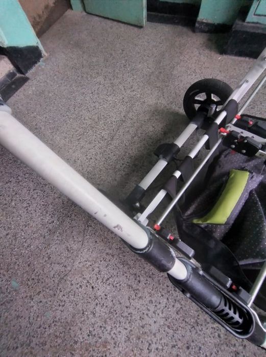 Количка за близнаци