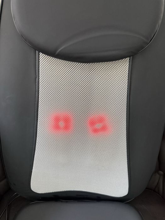 Масажна седалка/масажор за гръб