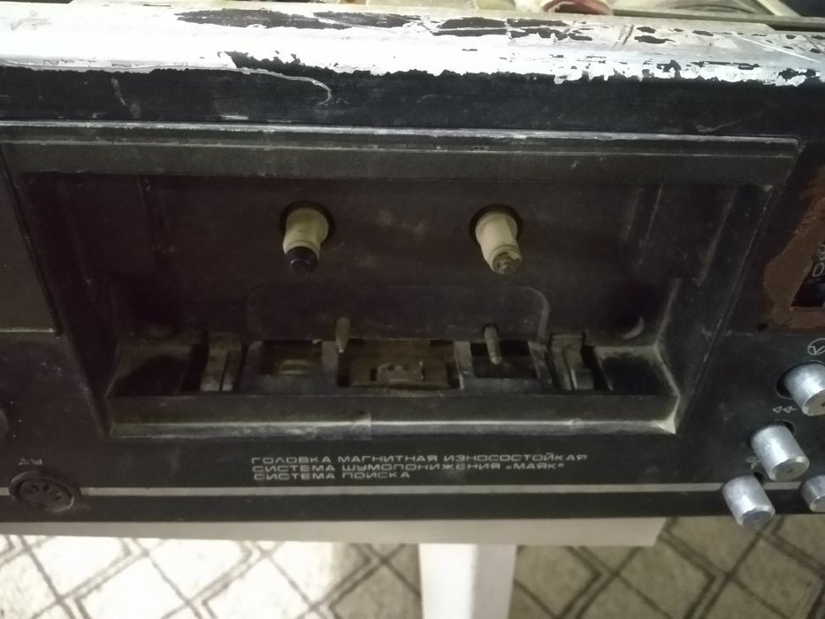 Магнитофон Маяк 233 стерео. Не рабочий.