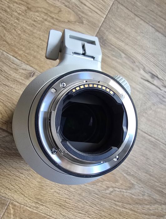 Обектив Sony FE 100-400 mm f/4.5-5.6 GM OSS калъф и UV filter подарици