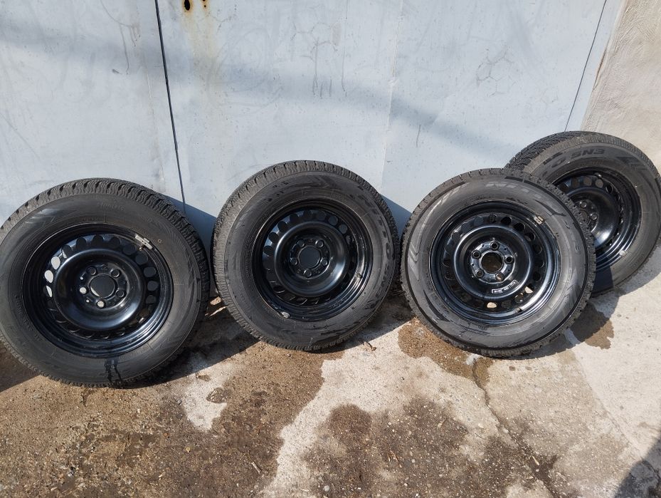 Зимние шины с дисками Мерседес комплект R15 205/65