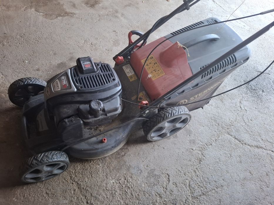 Masina tuns iarba Sterwins