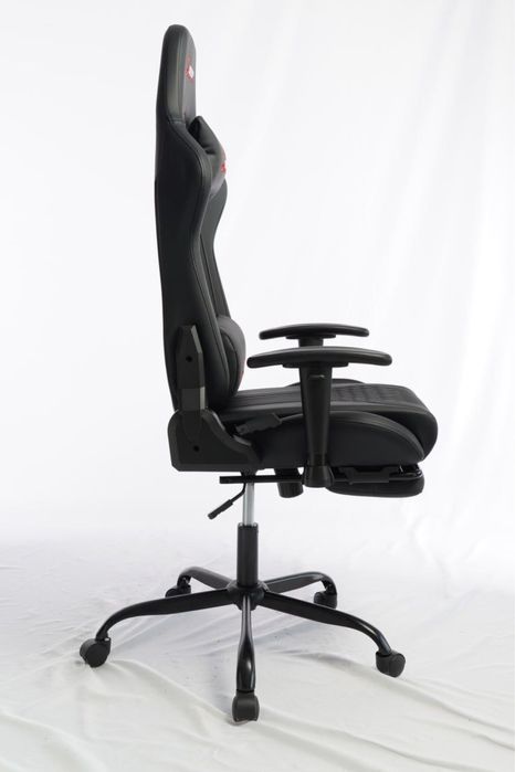 Игровое кресло Deep Furniture Черный