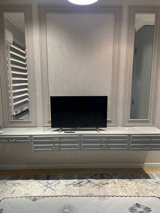 сдаю 2 х комнатная кв Мирзо Улгбекский районь рядом Кара Сув 2