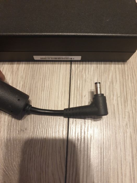 Vand Alimentator/Adaptor Original Asus ADP180 hb d